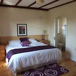 Corcoran's فندق مبيت وإفطار 3*