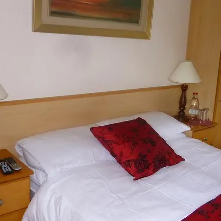 Bed & Breakfast Corcoran's *